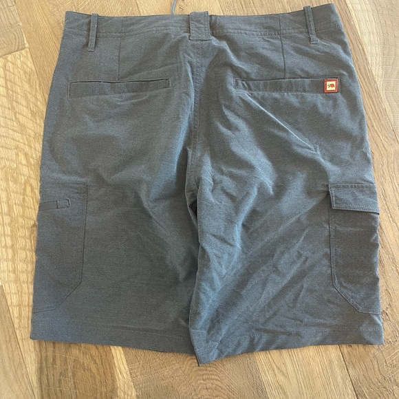 Dakota grizzley shorts - Picture 2 of 7